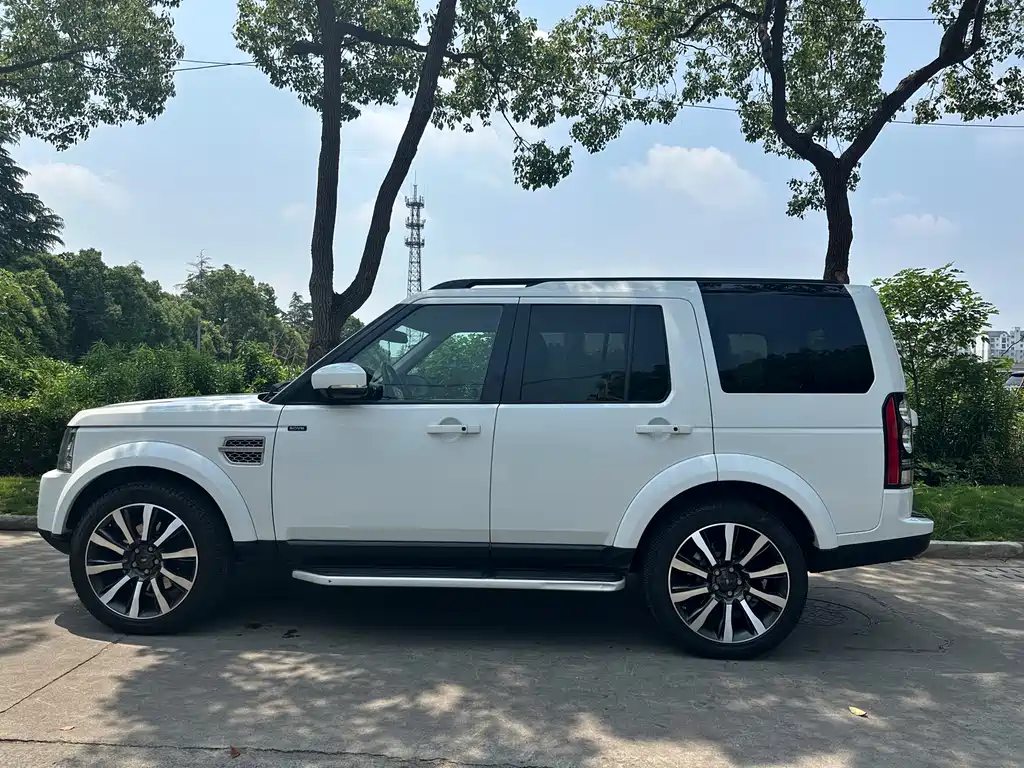 Land Rover Discovery 2015 3.0 SDV6 HSE