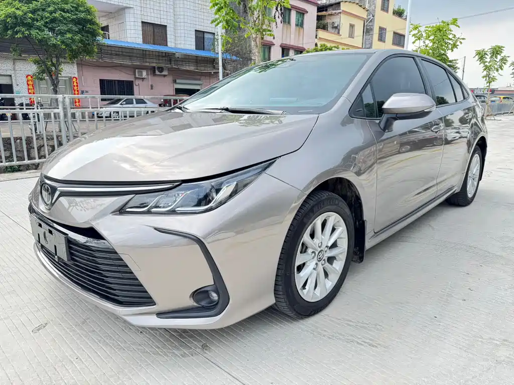 Купить Toyota Corolla