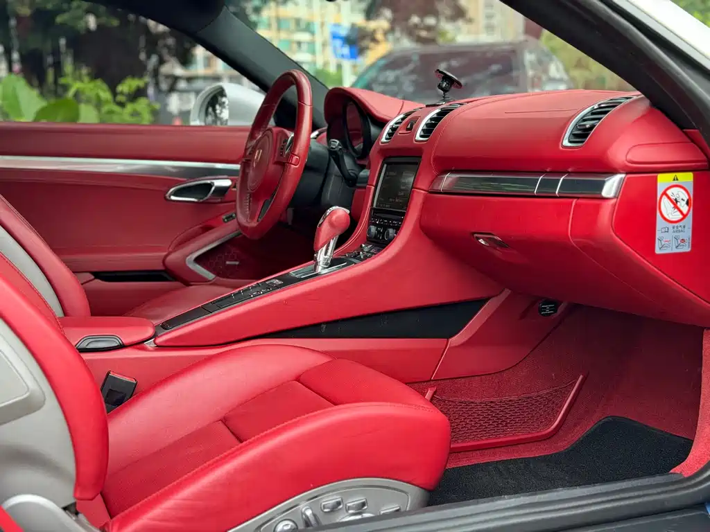 Porsche Cayman — миниатюра 13