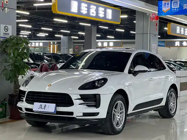 PORSCHE MACAN 2020