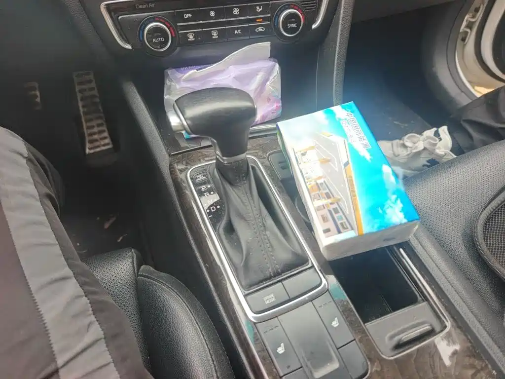 Kia K5 — миниатюра 7