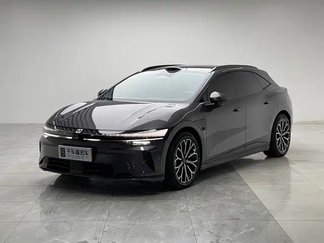 2025 Zeekr 007