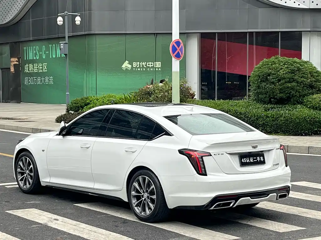 CADILLAC CT5