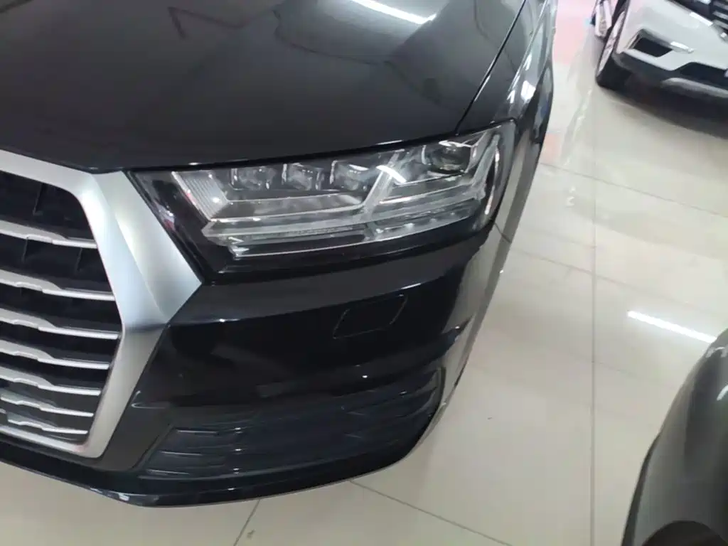 Audi Q7 — миниатюра 24