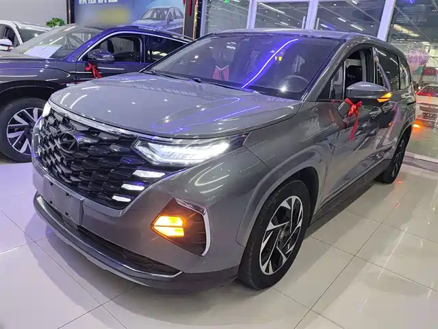 HYUNDAI KUSTU