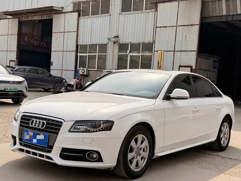 Audi A4L 2011