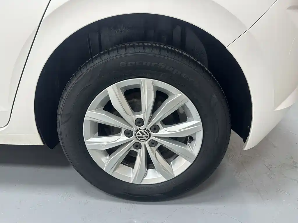 Volkswagen Polo — миниатюра 18