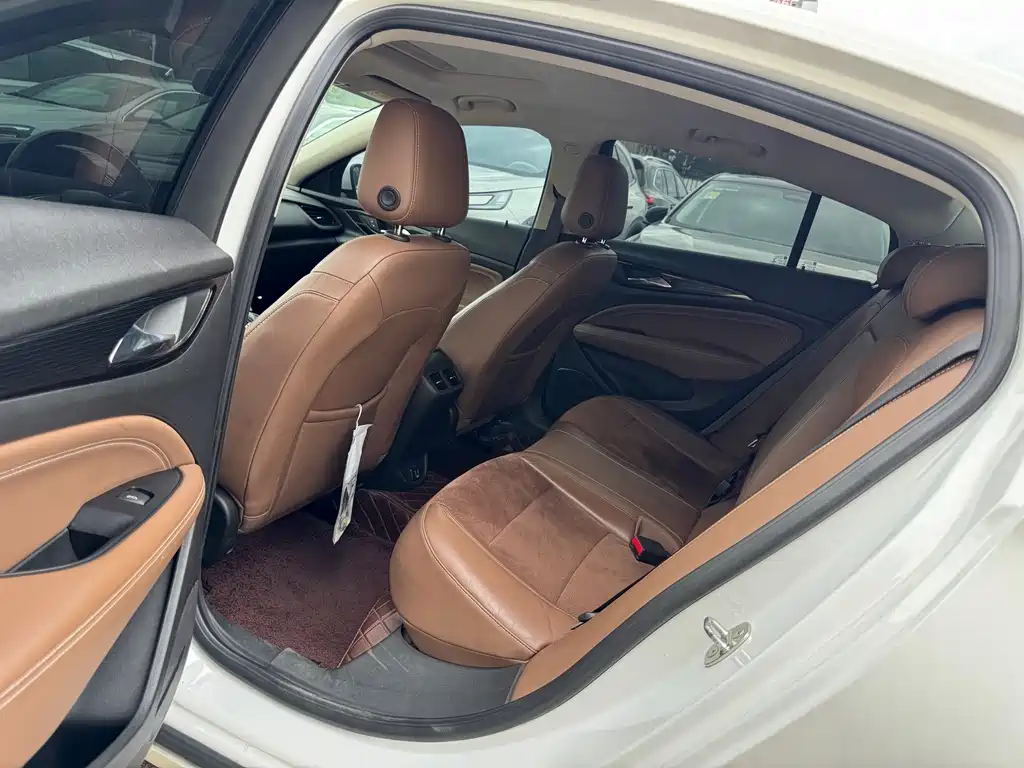 Buick Regal — миниатюра 9