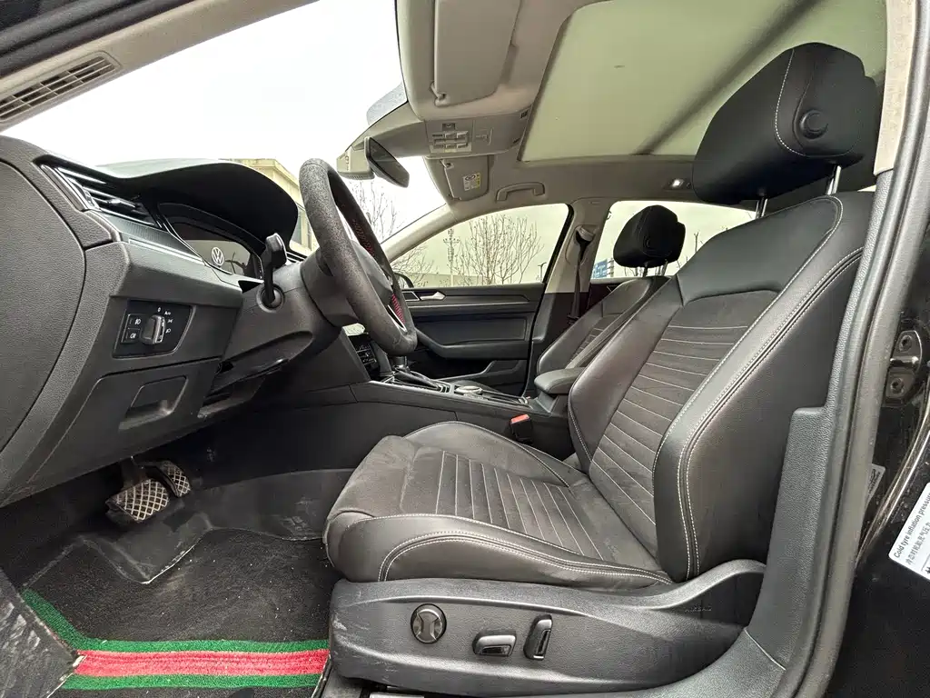Volkswagen Magotan 2021 330TSI DSG 30