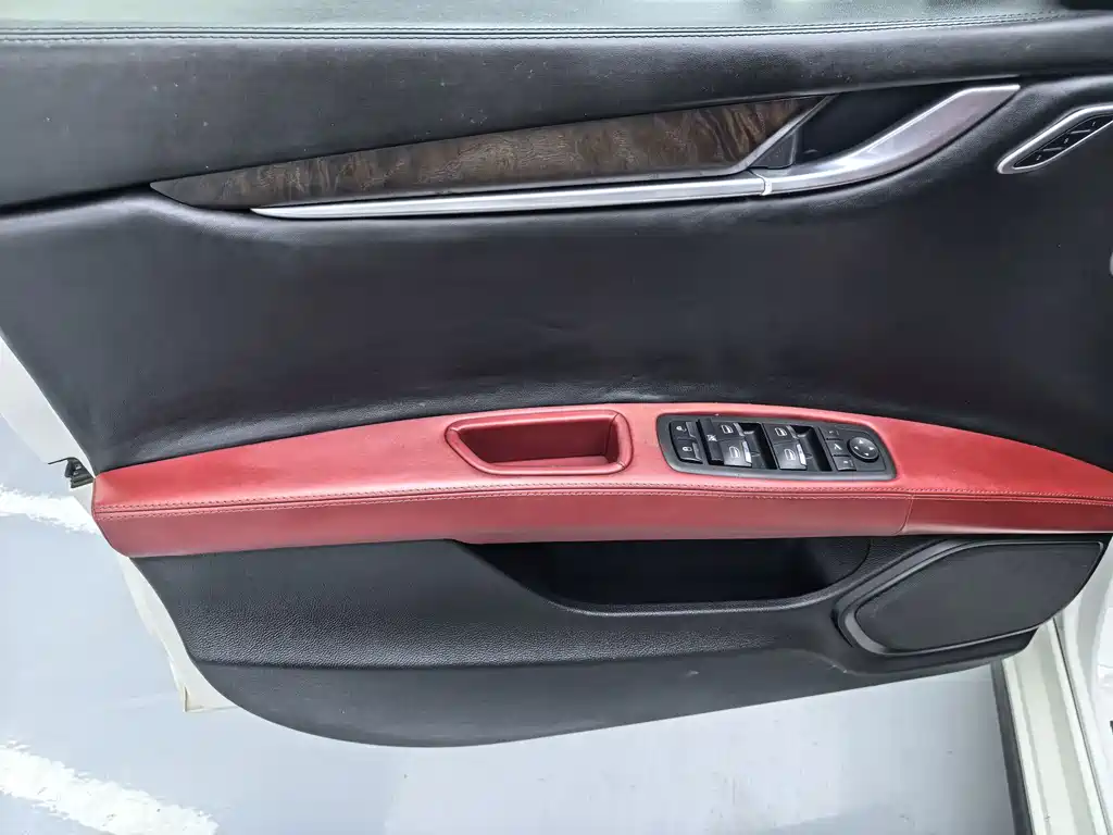Maserati Ghibli — миниатюра 5