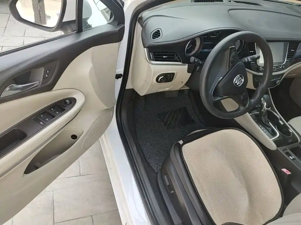 Buick Verano — миниатюра 16