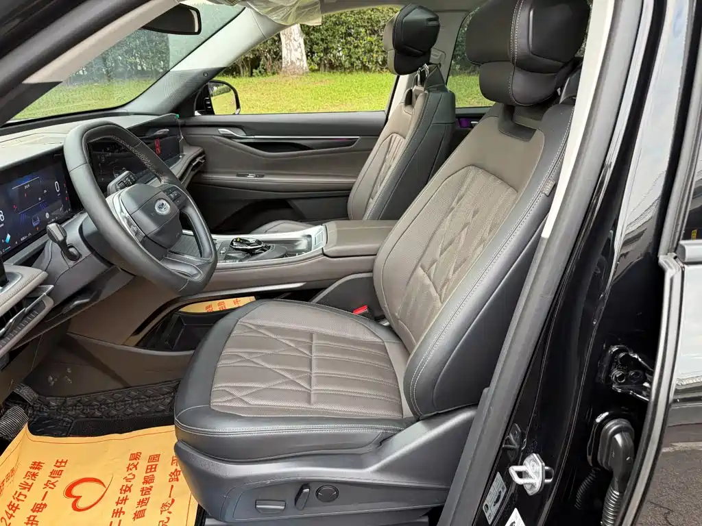 Ford Edge — миниатюра 8