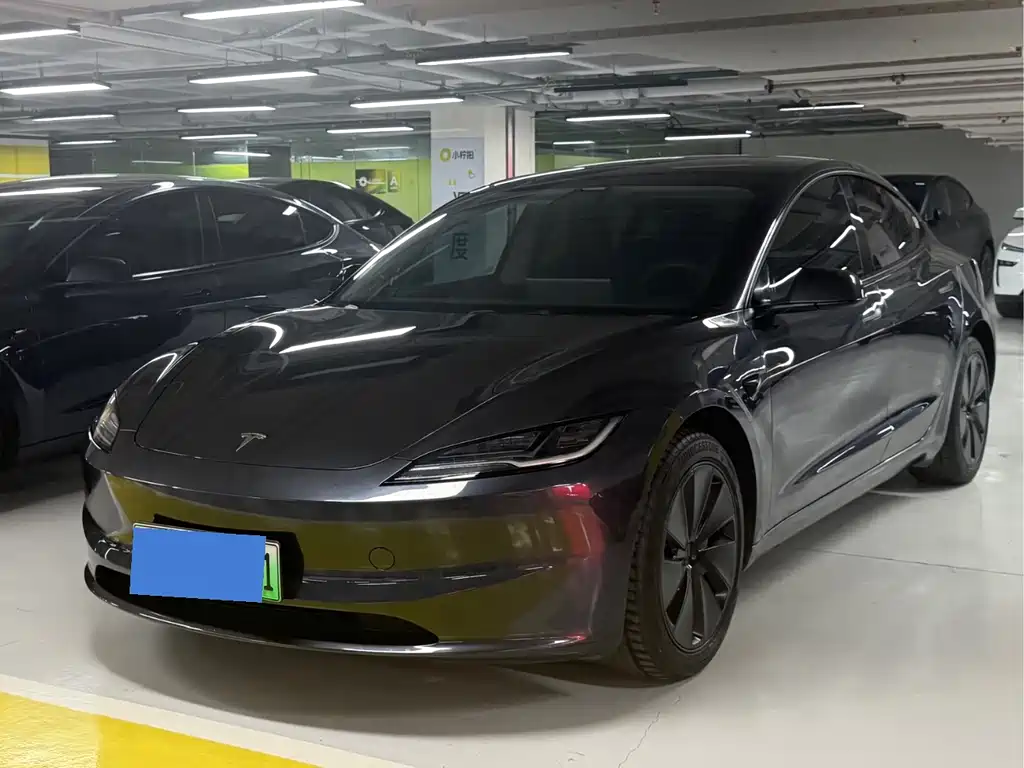 Tesla Model 3 2025