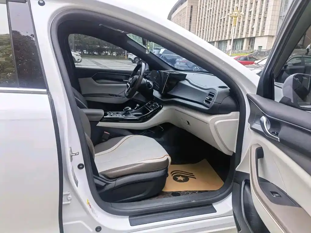 BYD Qin PLUS — миниатюра 12