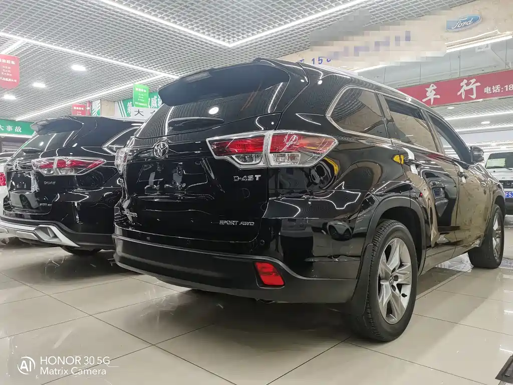 TOYOTA HIGHLANDER