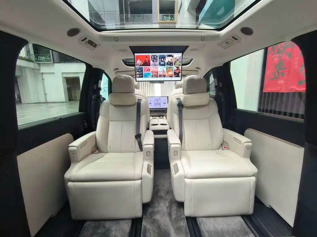 Li Auto Li MEGA — миниатюра 16