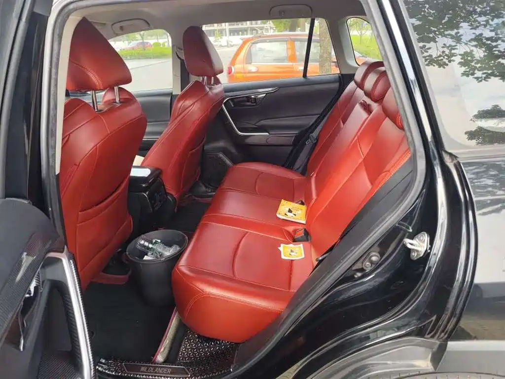 Toyota Wildlander — миниатюра 5