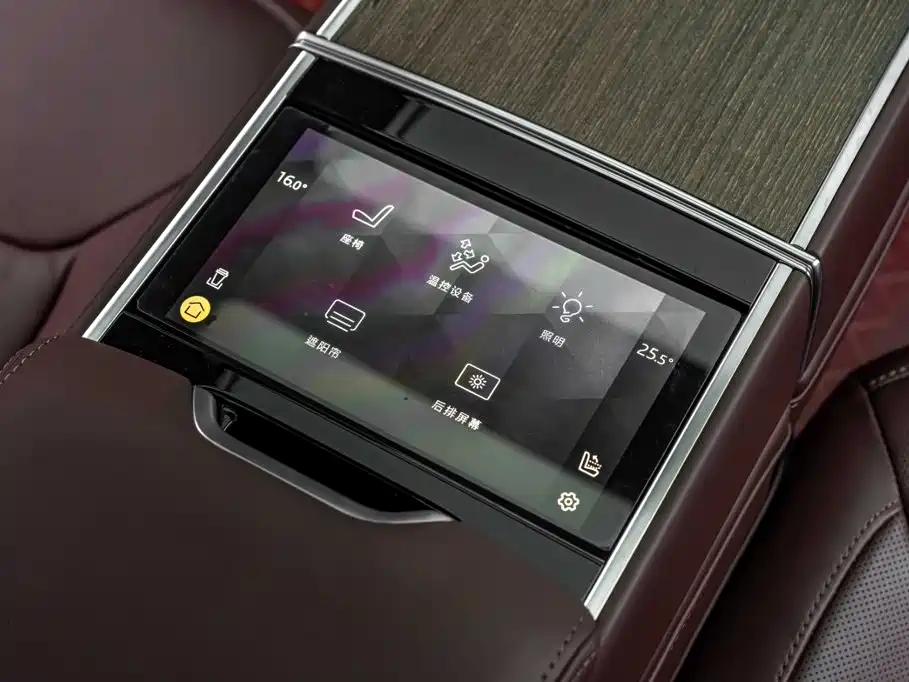 Land Rover Range Rover — миниатюра 29