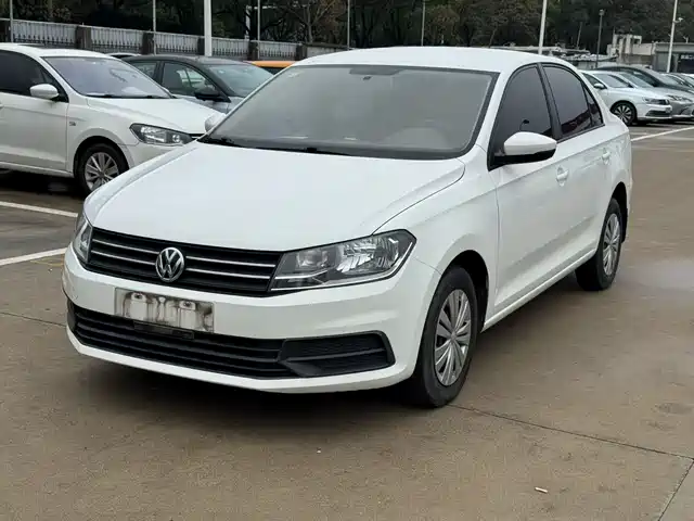 VOLKSWAGEN SANTANA