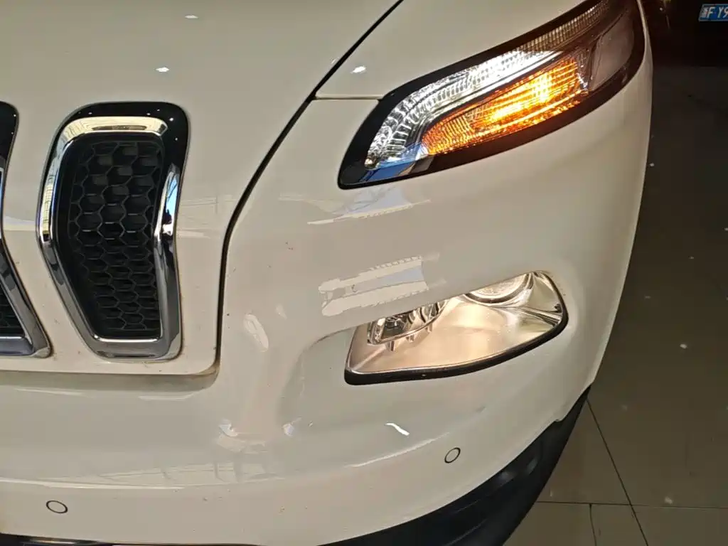 Jeep Cherokee — миниатюра 24