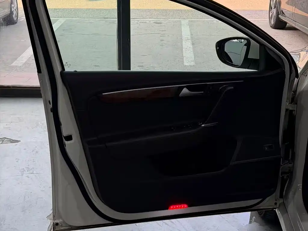 Volkswagen Magotan — миниатюра 5