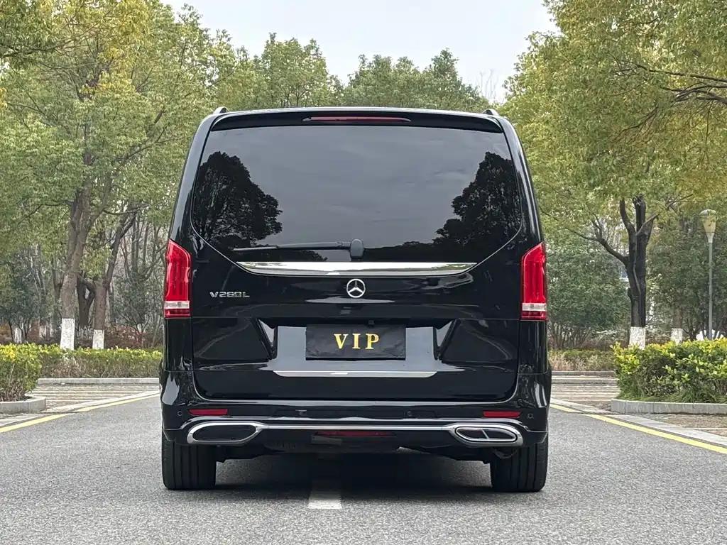 MERCEDES-BENZ V CLASS