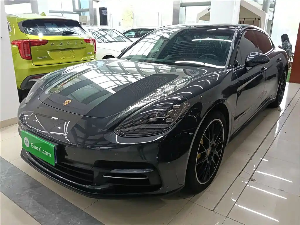 Porsche Panamera 2020