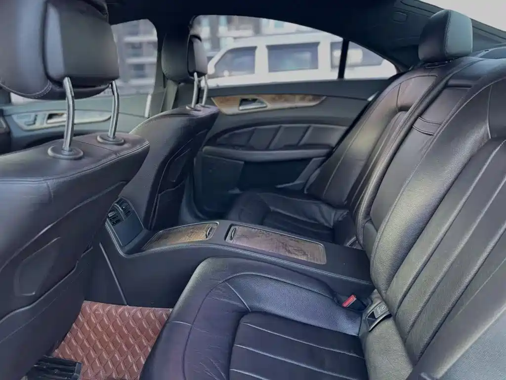 Mercedes-Benz CLS — миниатюра 4
