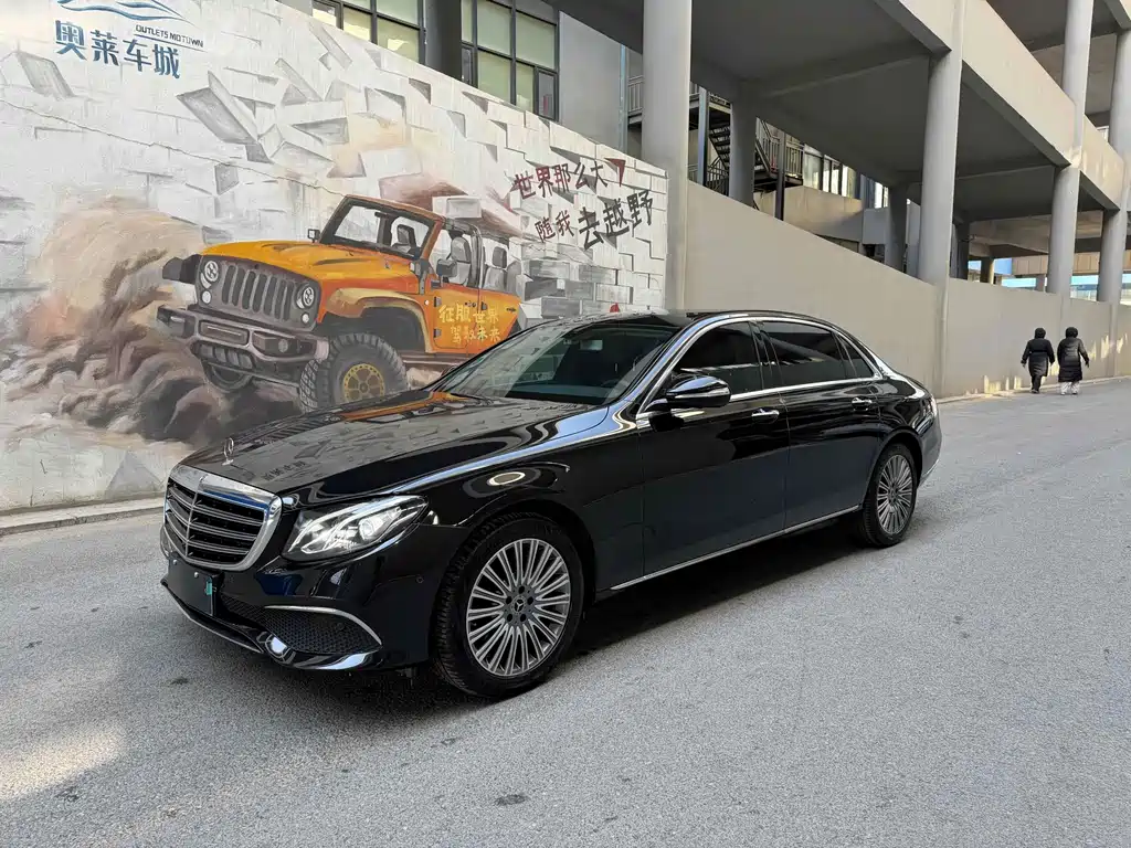 MERCEDES-BENZ E CLASS