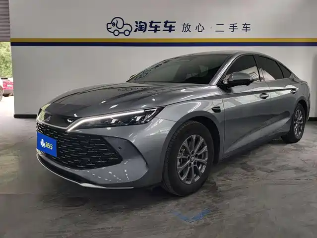 2025 BYD Qin
