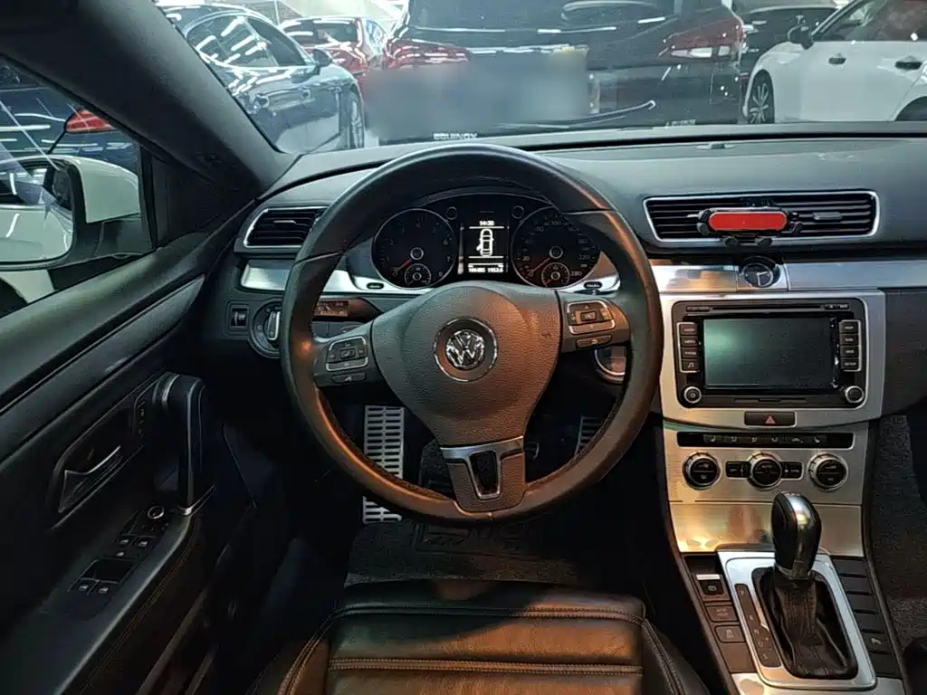 Volkswagen CC — миниатюра 11