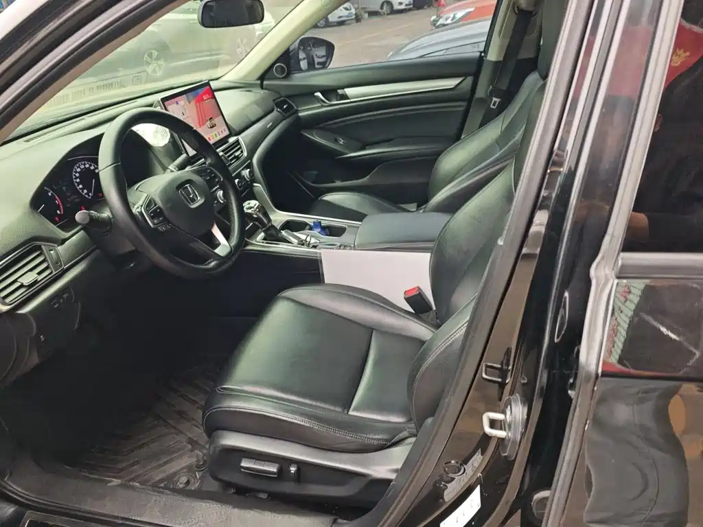 Honda Accord — миниатюра 15