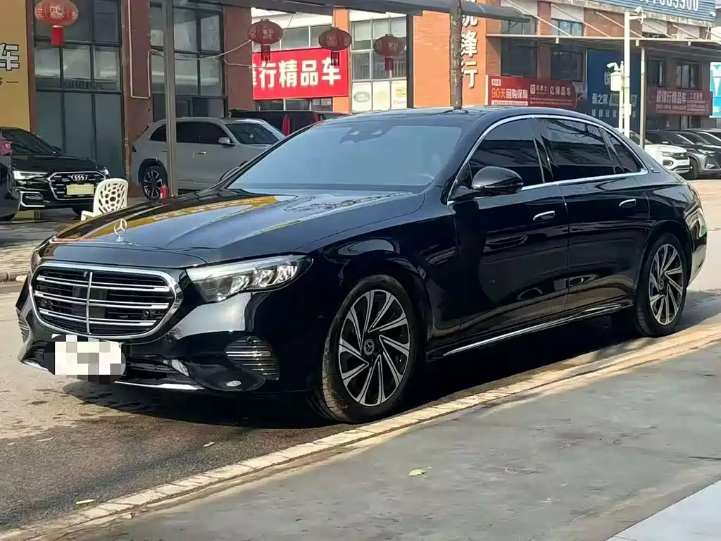 MERCEDES-BENZ E CLASS