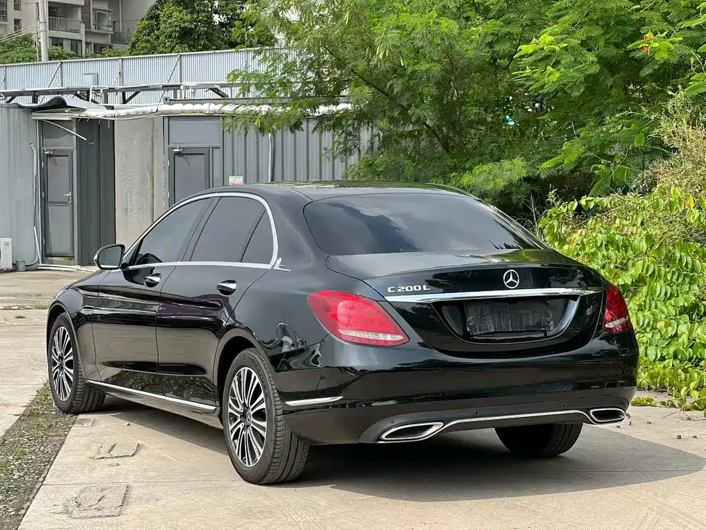 Mercedes-Benz C-Class — миниатюра 4