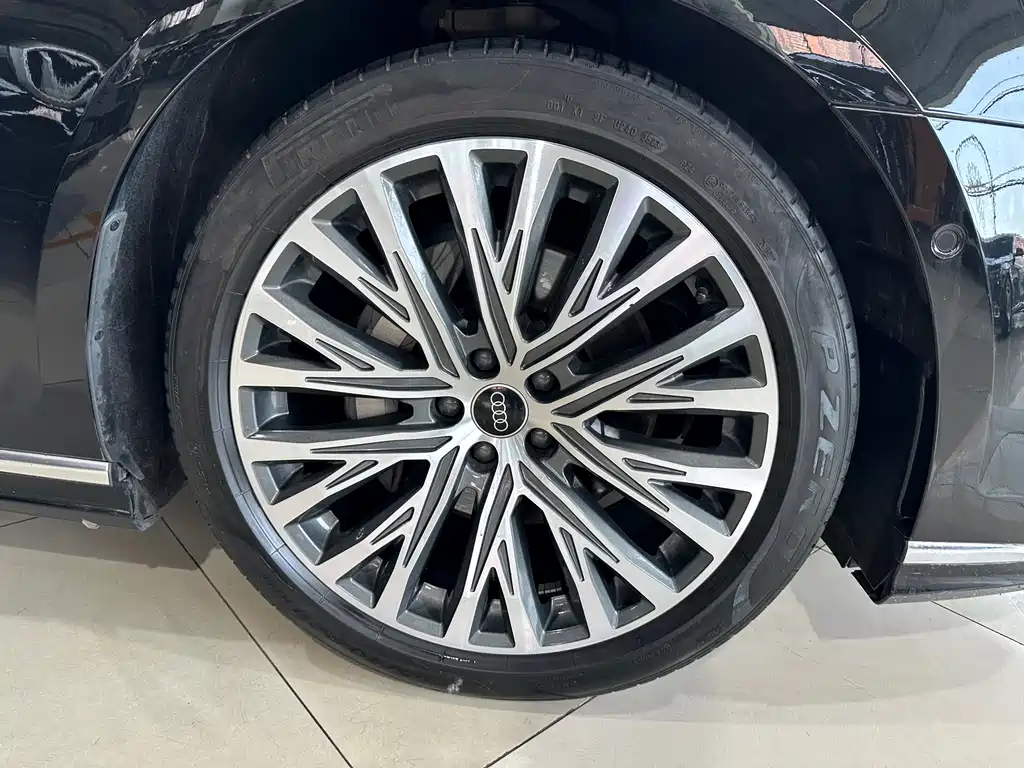 Audi A8 2024 A8L 50 TFSI quattro