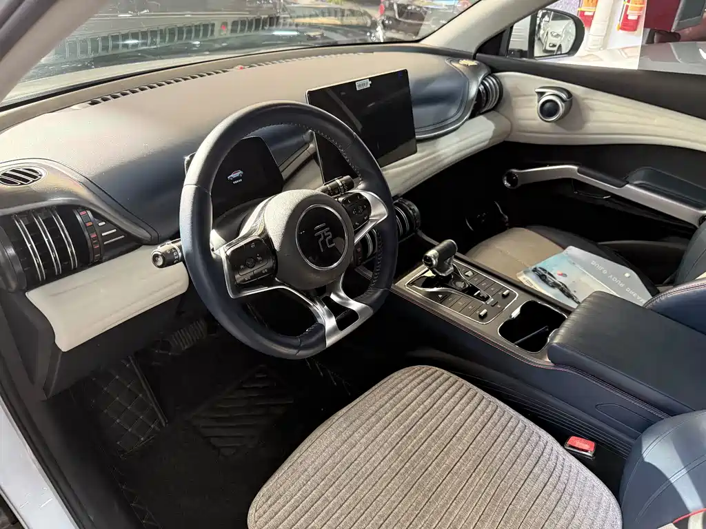 BYD Yuan Plus — миниатюра 3