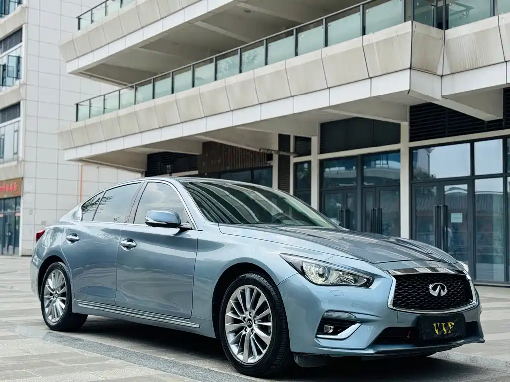 Infiniti Q50L 2018 2.0T V