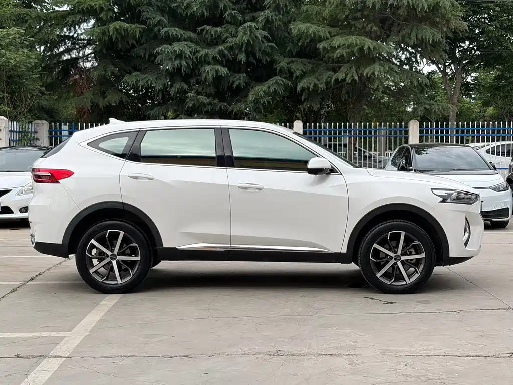 Haval F7 - фото 16