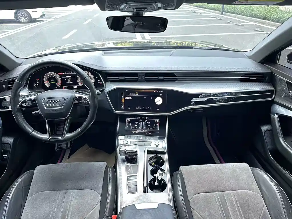 Audi A6L — миниатюра 6