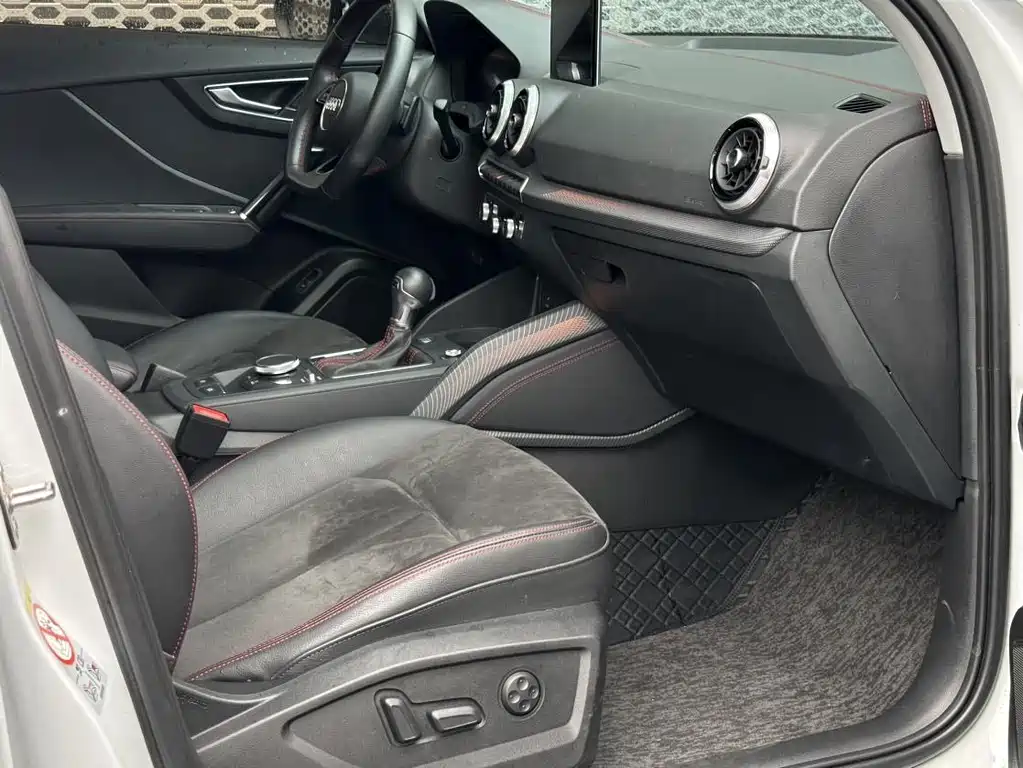 Audi Q2L — миниатюра 11