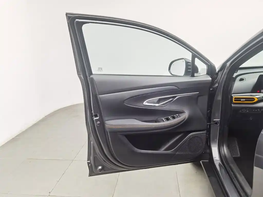 Changan UNI-T — миниатюра 8