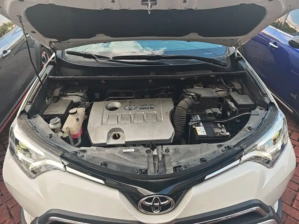 Toyota RAV4 — миниатюра 20