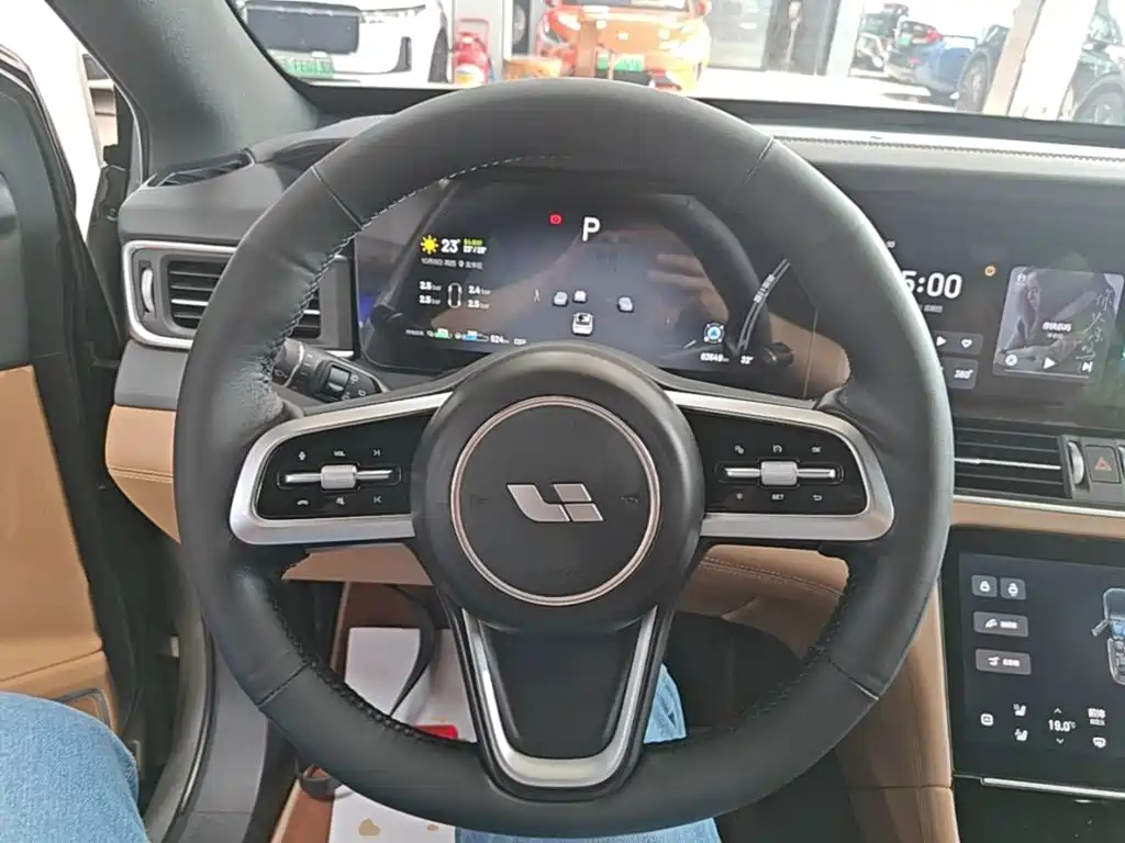 Li Auto Li ONE — миниатюра 11
