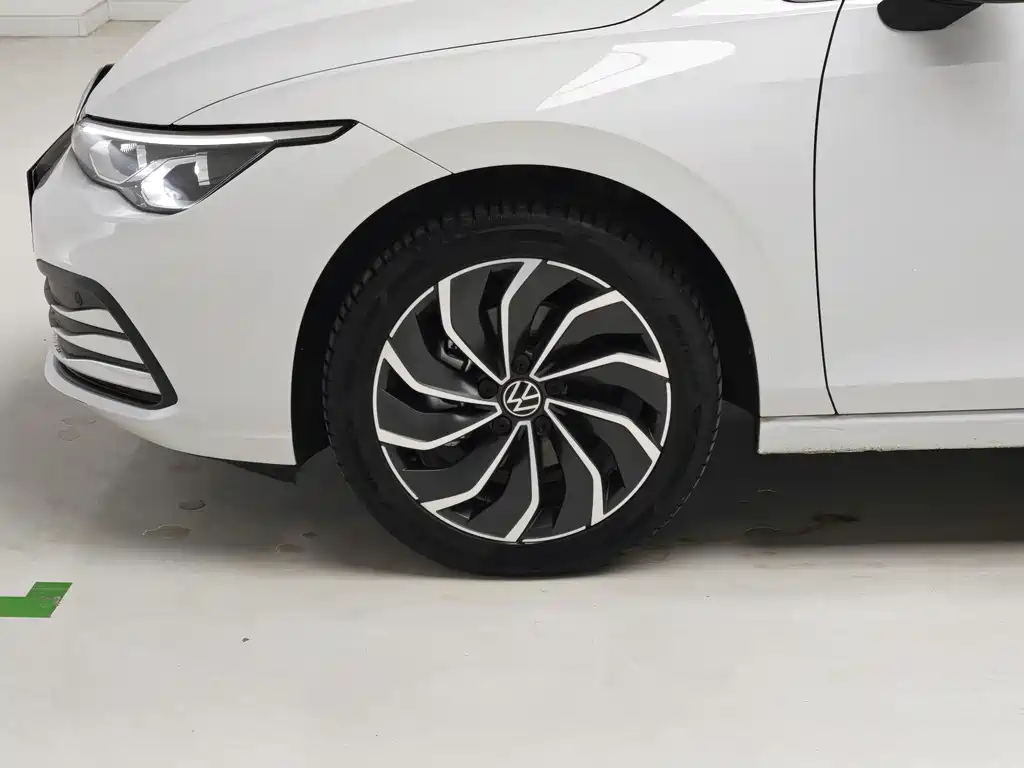 Volkswagen Golf — миниатюра 8