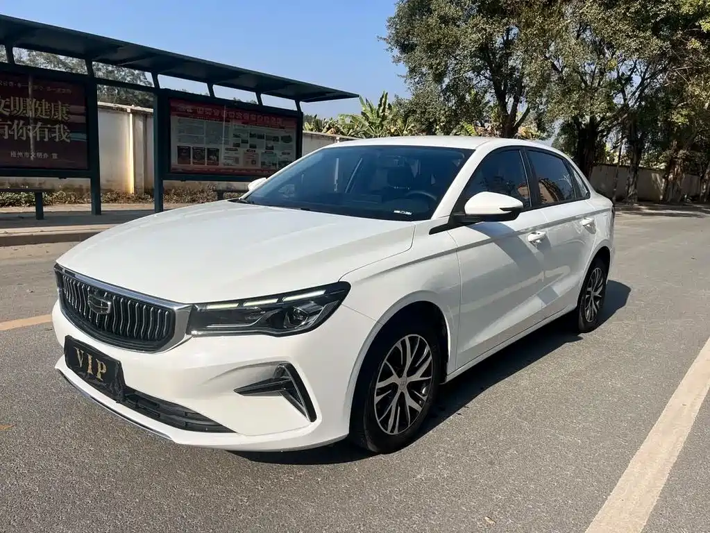 Geely Emgrand 2025