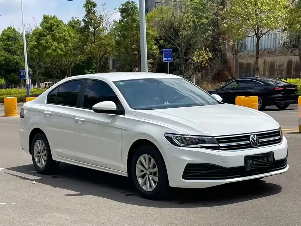 Volkswagen Bora 2021
