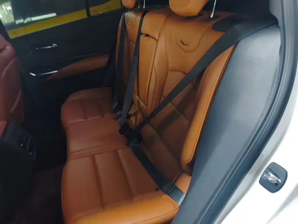 Cadillac XT4 — миниатюра 13