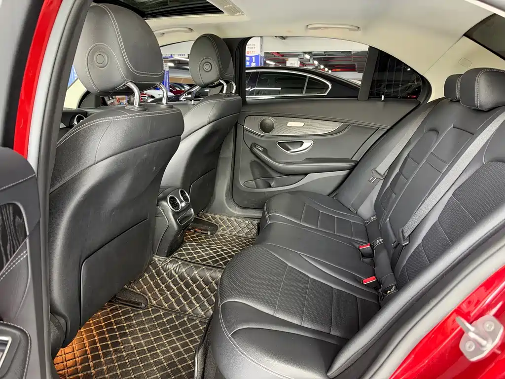 Mercedes-Benz C-Class — миниатюра 9