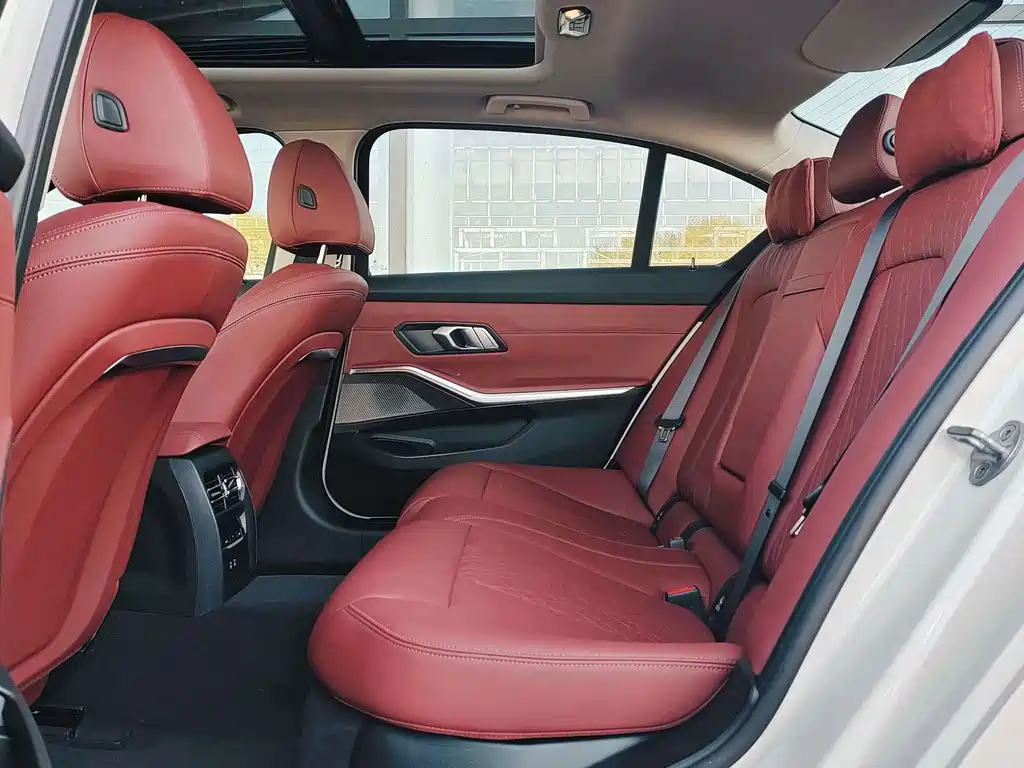BMW i3 — миниатюра 12