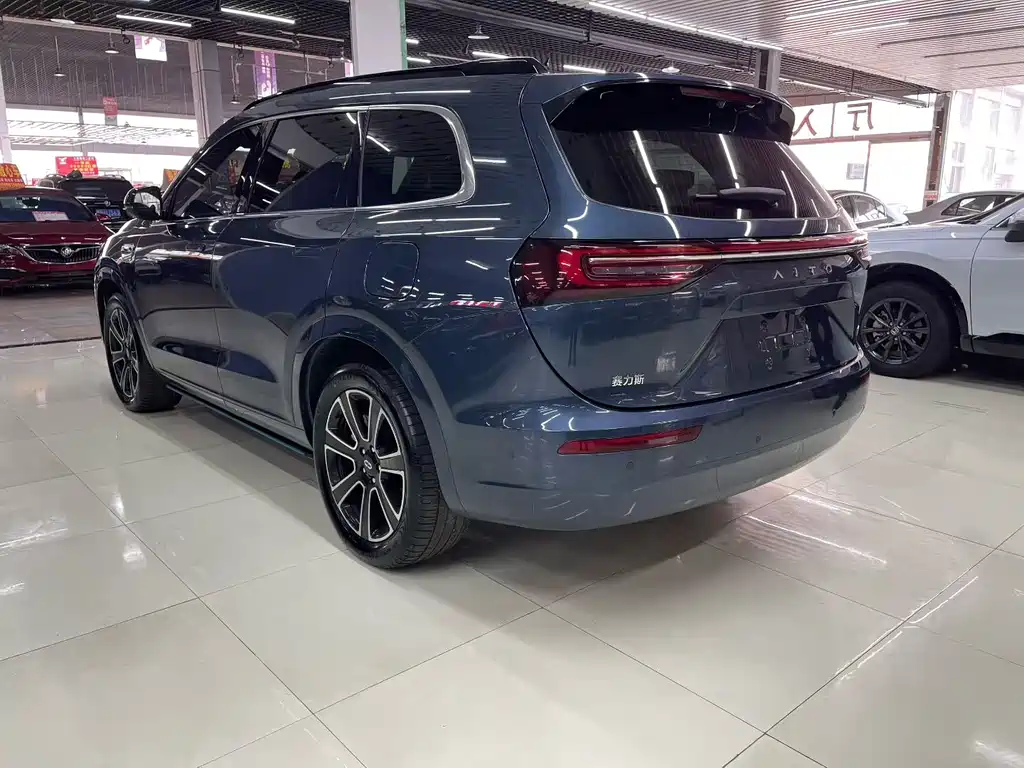 AITO ASK THE WORLD M7